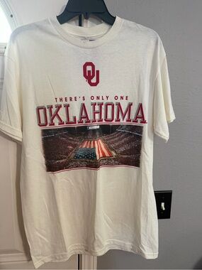 Majestic White T-shirt with Crimson Oklahoma 'O' Logo